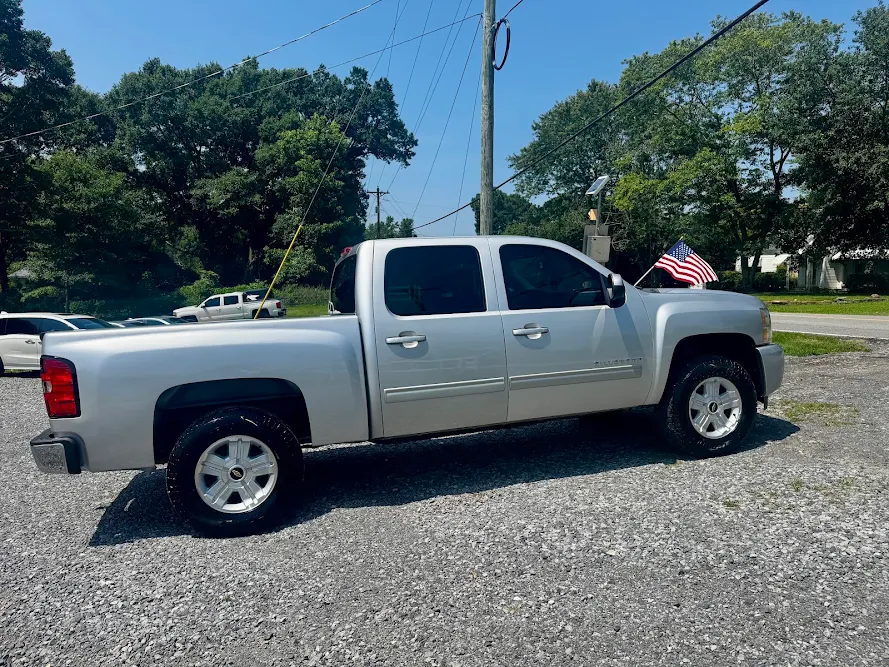 RKG Automotive Group, buy here pay here car dealer in Albertville, AL