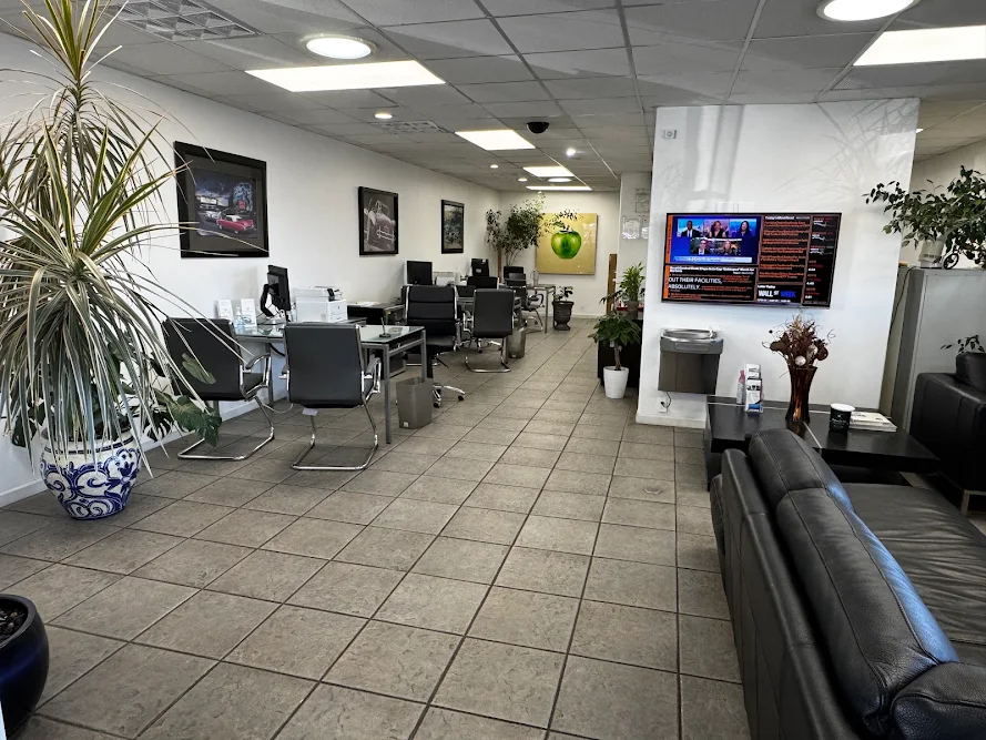 Unique Imports, buy here pay here car dealer in Tucson, AZ