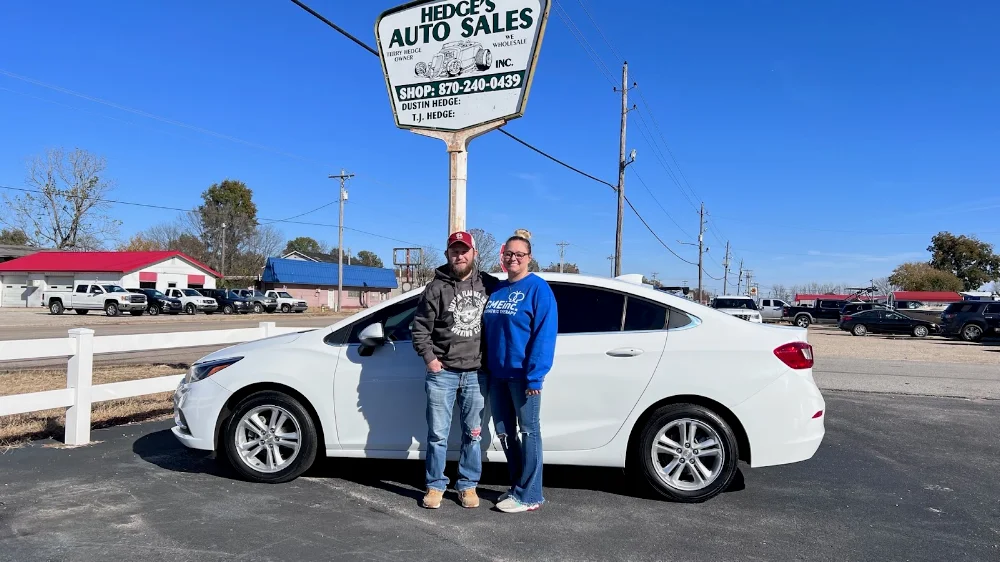 Hedge's Auto Sales, Inc., buy here pay here car dealer in Paragould, AR
