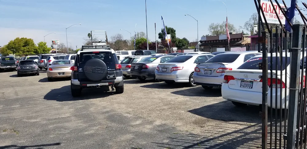 Glazzy's Auto Sales, buy here pay here car dealer in Fresno, CA