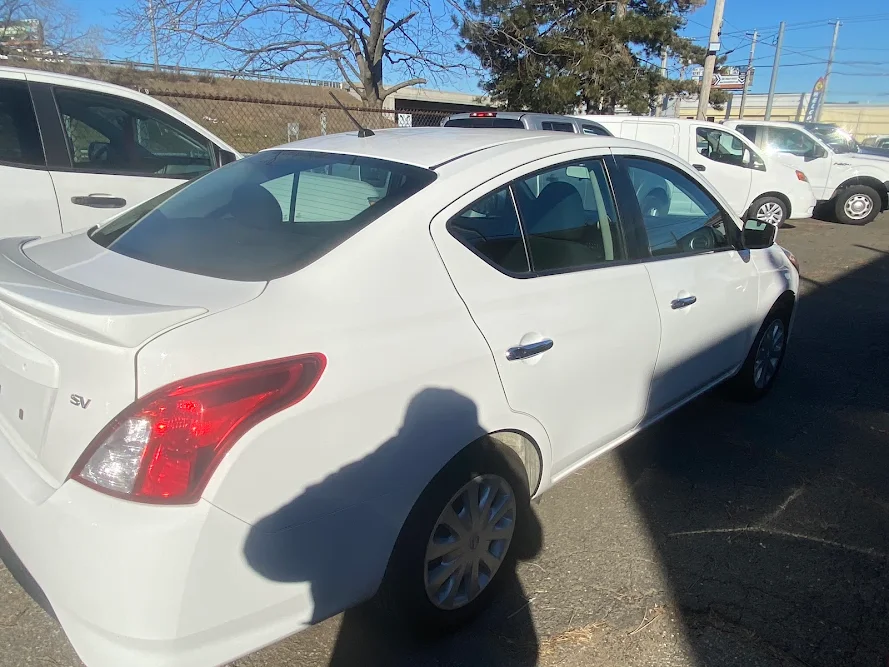 Lada Auto Sales, buy here pay here car dealer in Bridgeport, CT
