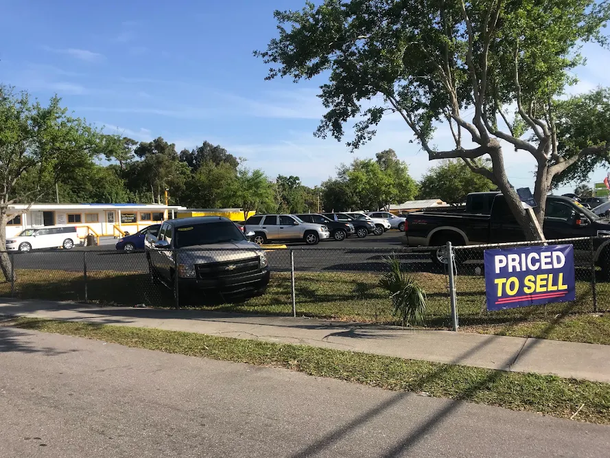 Stan Thompson Auto Sales, buy here pay here car dealer in Bradenton, FL
