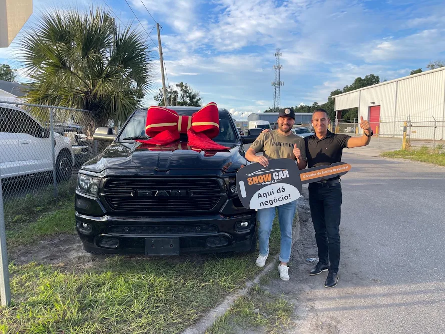 Show Car Motors Llc, buy here pay here car dealer in Orlando, FL