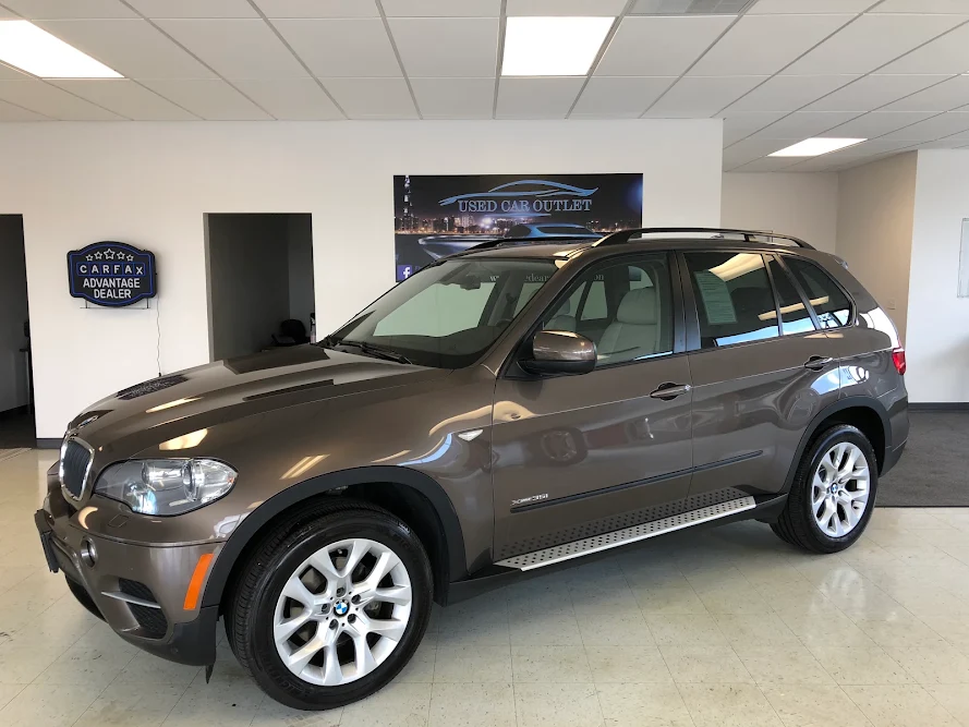 Used Car Outlet, buy here pay here car dealer in Bloomington, IL