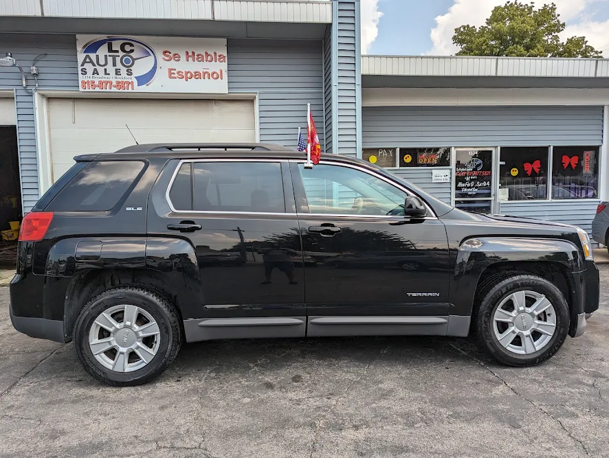 LC Auto Sales, buy here pay here car dealer in Rockford, IL