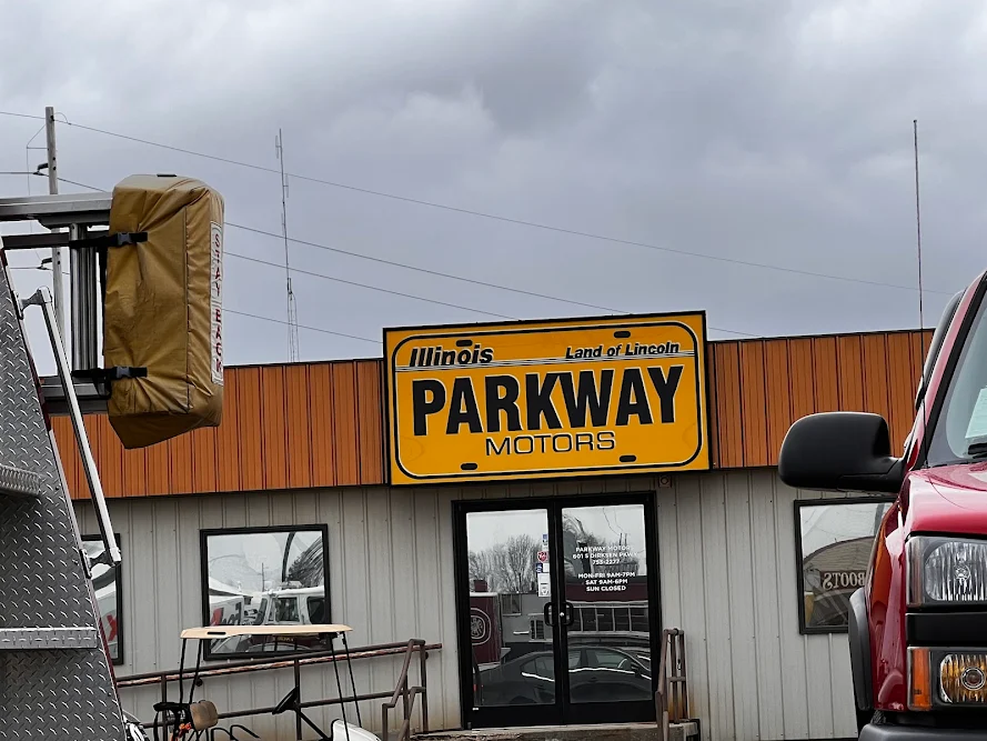 Parkway Motors, Inc, buy here pay here car dealer in Springfield, IL