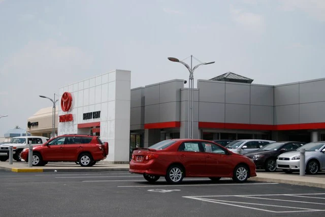 Kenny Kent Toyota, buy here pay here car dealer in Evansville, IN