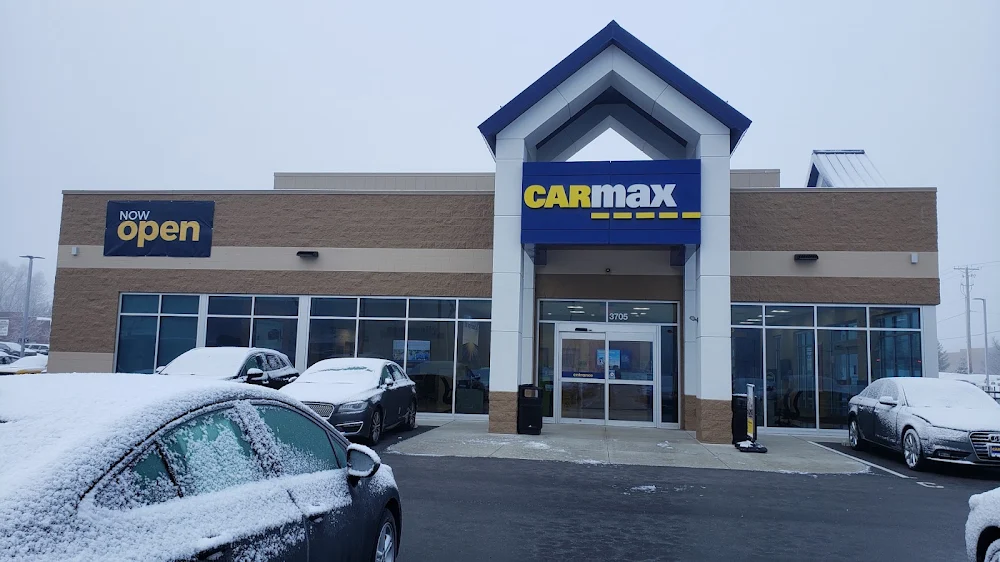 CarMax, buy here pay here car dealer in Fort Wayne, IN