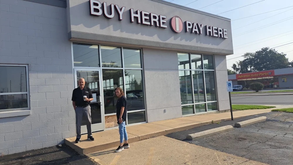 Instant Auto Finance, buy here pay here car dealer in Indianapolis, IN