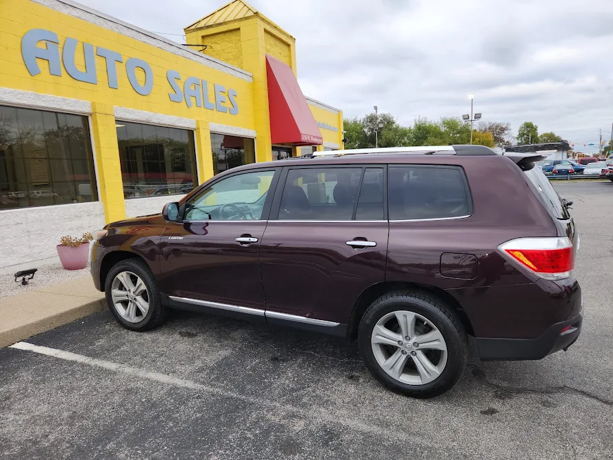 Joe's Auto Sales, buy here pay here car dealer in Indianapolis, IN