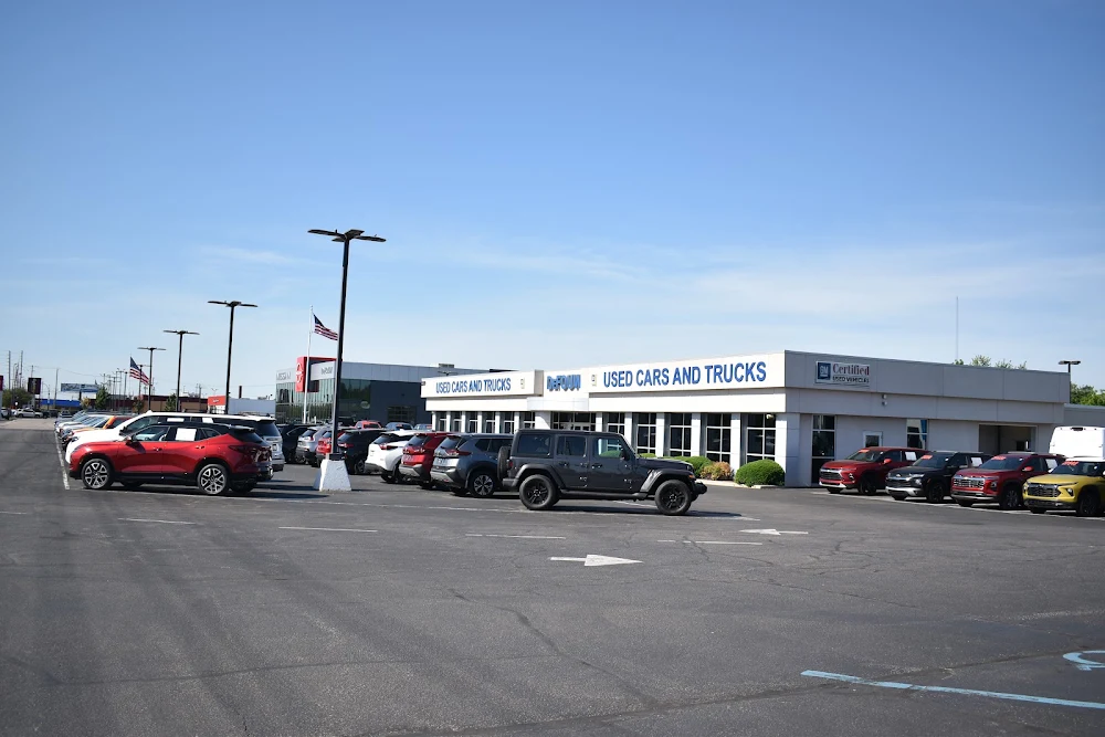 DeFOUW Used Car Center, buy here pay here car dealer in Lafayette, IN