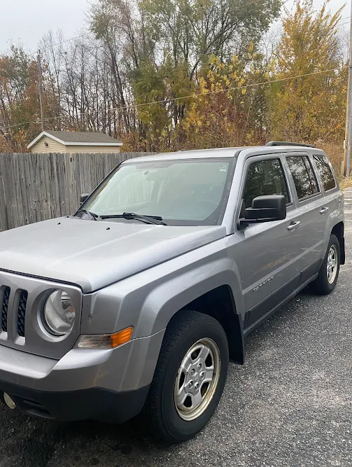 Greenbriar Motors, buy here pay here car dealer in Moline, IL