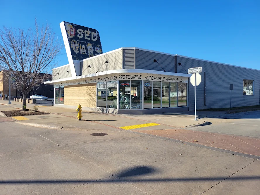 Veit's Vettes & Collector Cars, buy here pay here car dealer in Bettendorf, IA