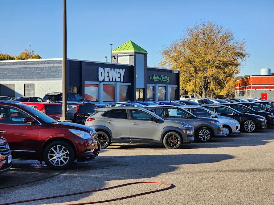 Dewey Auto Outlet, buy here pay here car dealer in Des Moines, IA