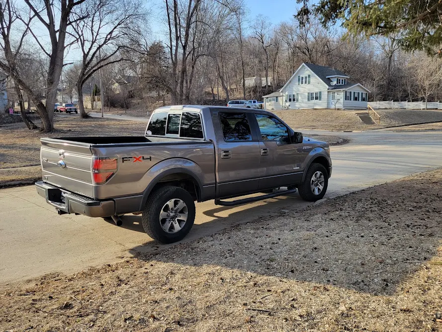 JR Auto Sales Inc, buy here pay here car dealer in Sioux City, IA