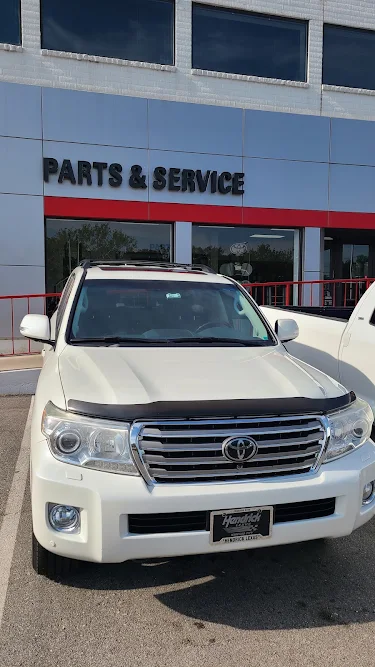 Molle Automotive Group, buy here pay here car dealer in Kansas City, MO