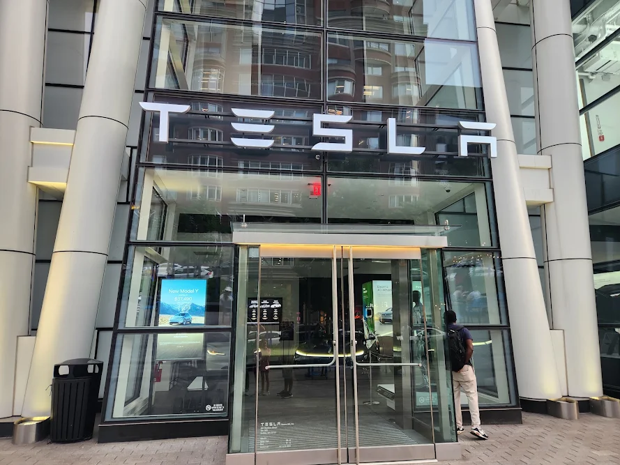Tesla Boston Boylston Street, buy here pay here car dealer in Boston, MA