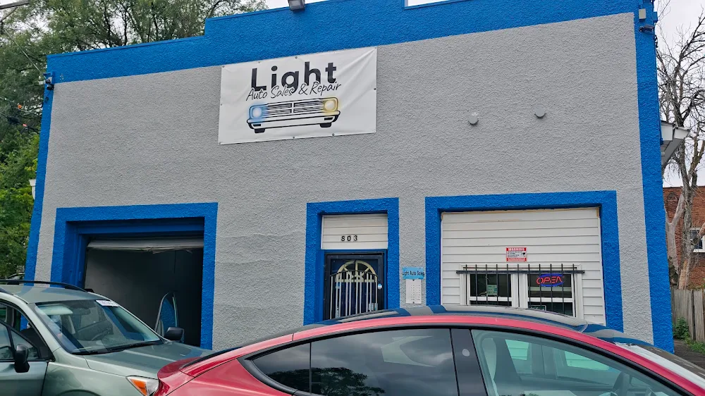 Light Auto Sales, buy here pay here car dealer in Saint Paul, MN