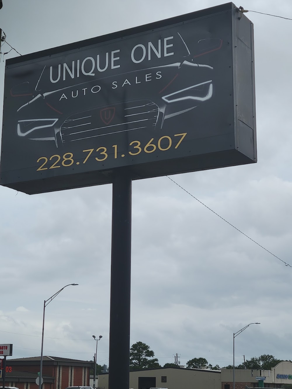 Unique one llc, buy here pay here car dealer in Gulfport, MS