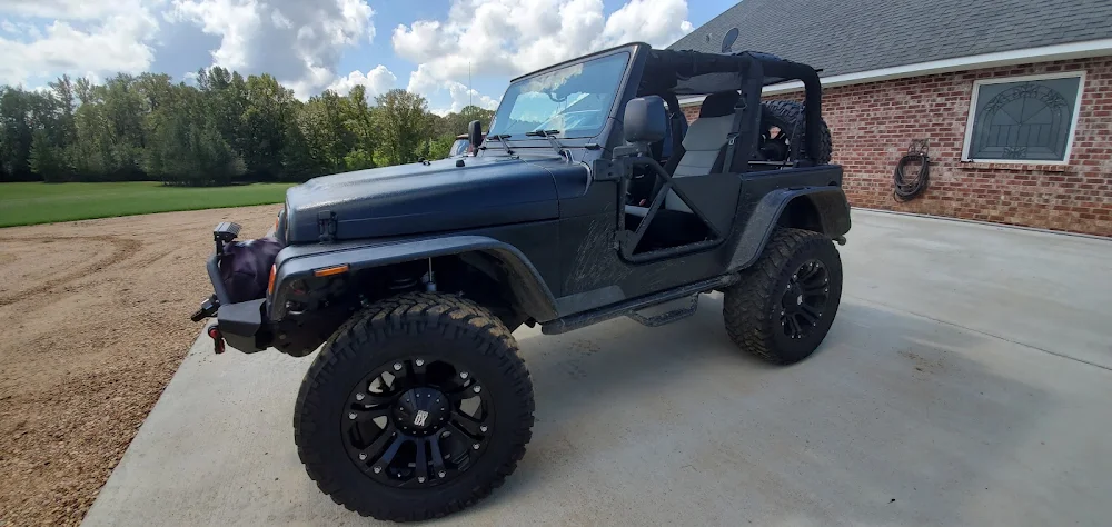 Capital City Motors, buy here pay here car dealer in Brandon, MS