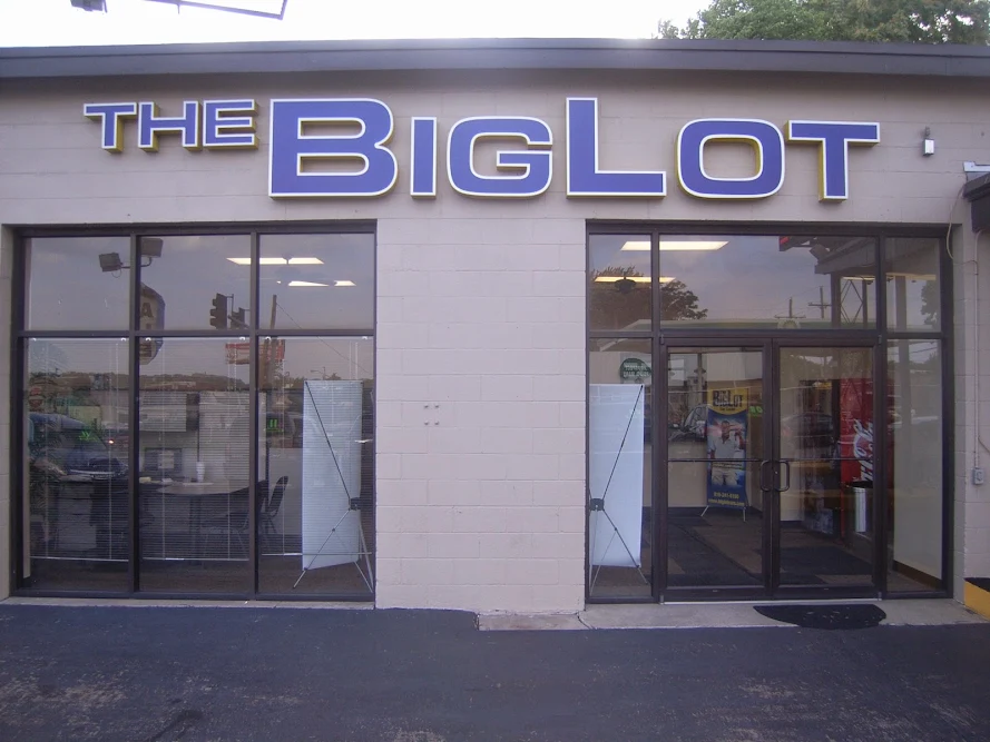 The Big Lot - Car Credit, buy here pay here car dealer in Kansas City, MO