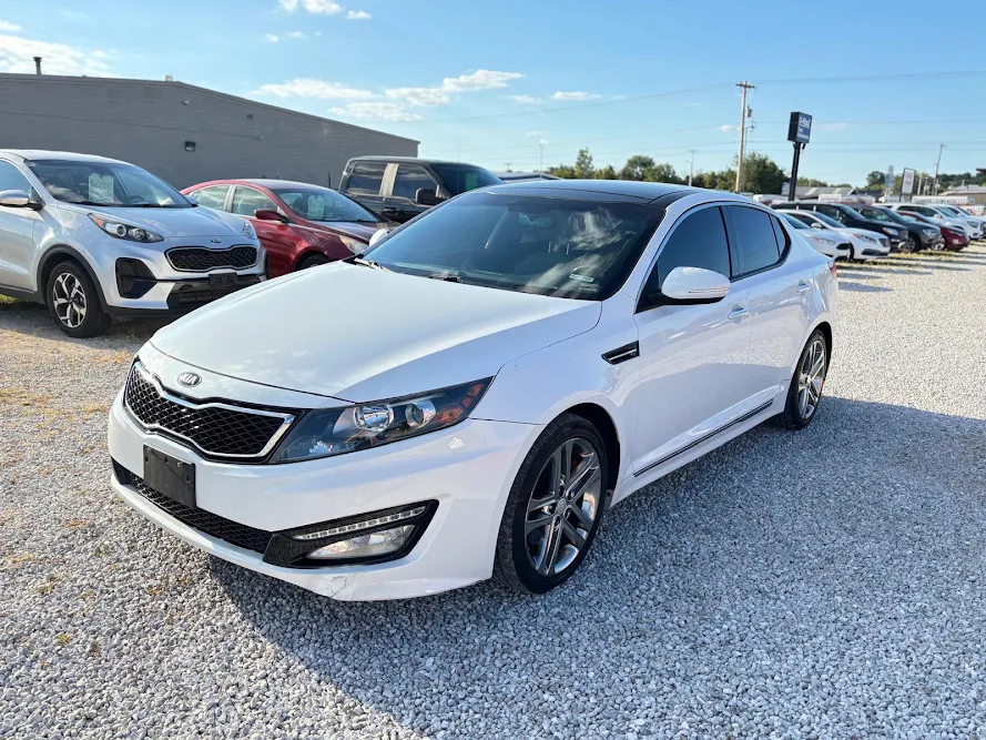 Redline Motors LLC, buy here pay here car dealer in Springfield, MO