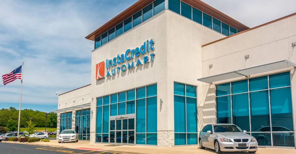 InstaCredit AutoMart, buy here pay here car dealer in Collinsville, IL