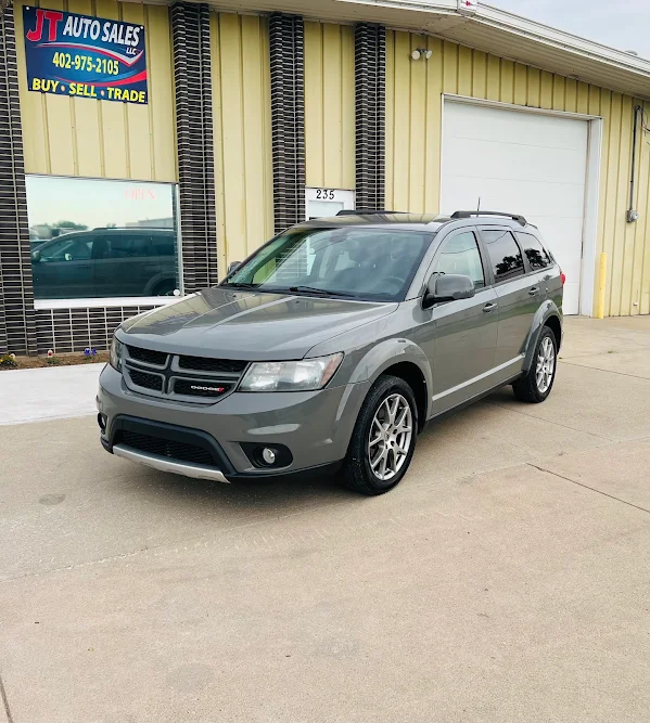 JT Auto Sales LLC, buy here pay here car dealer in Lincoln, NE
