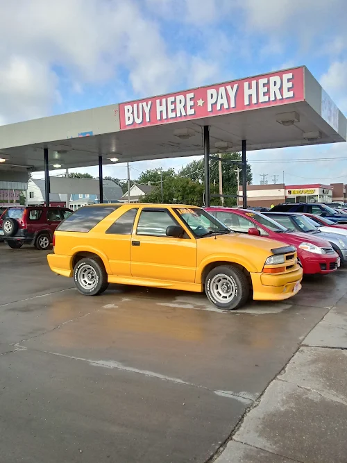 Fett's City Motor Center, buy here pay here car dealer in Council Bluffs, IA
