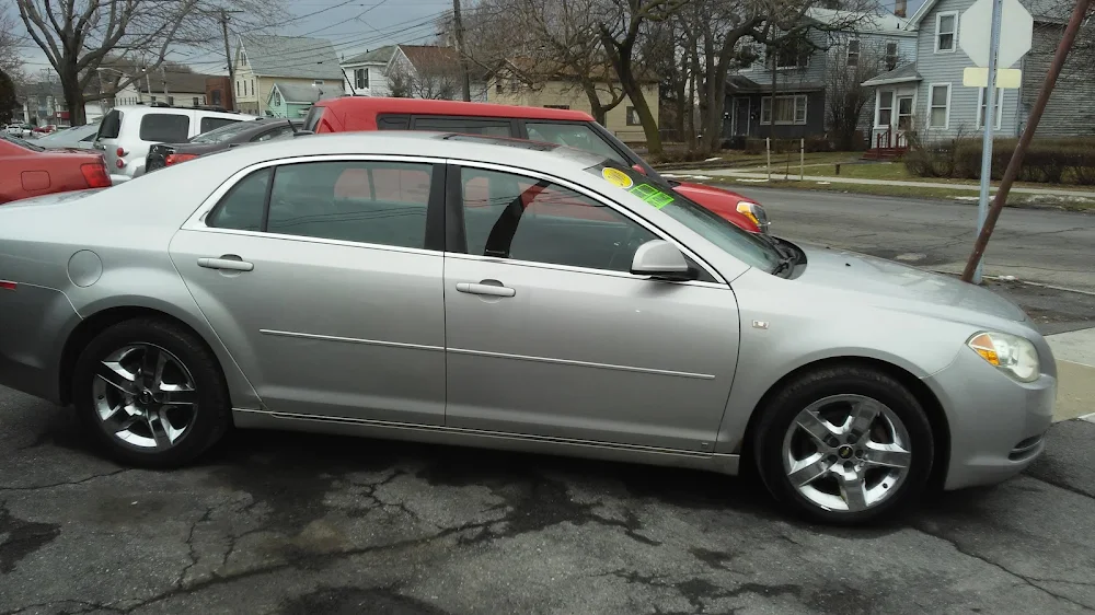 Auto Hunter, buy here pay here car dealer in Syracuse, NY