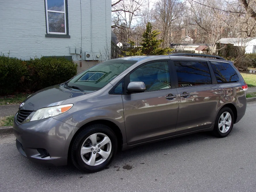 Prestige Auto Sales, buy here pay here car dealer in Covington, KY