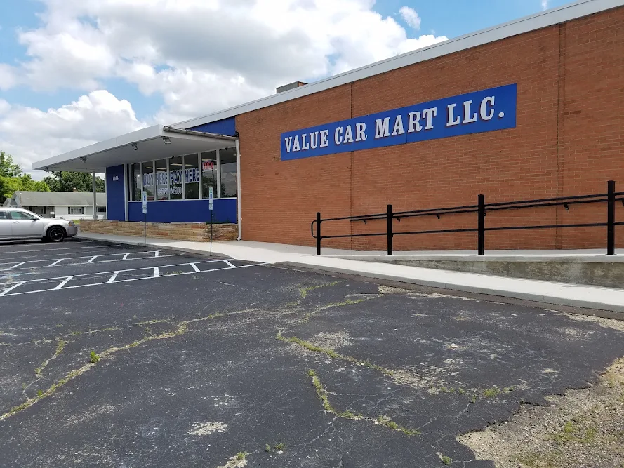 Value Car Mart LLC, buy here pay here car dealer in Dayton, OH