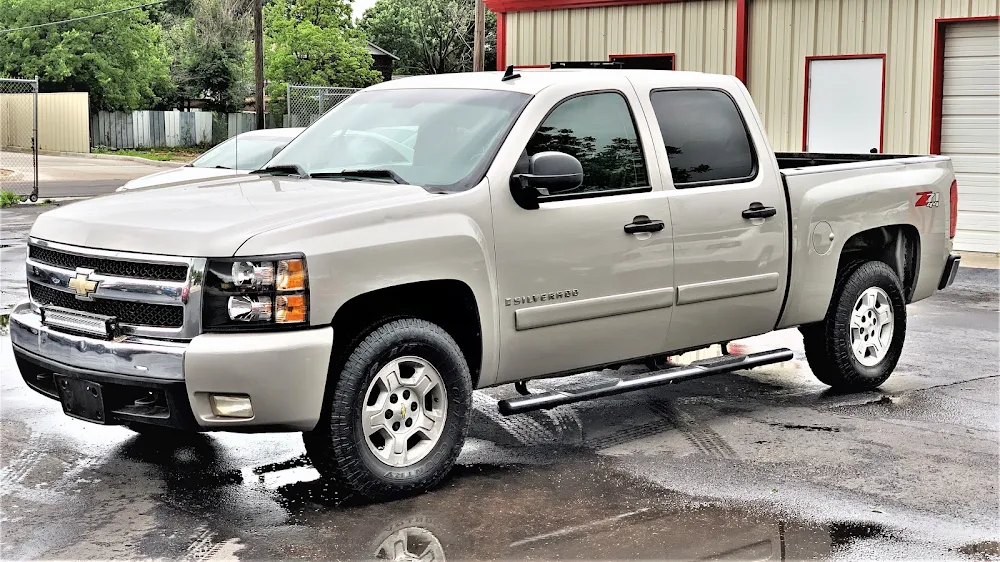 Best Choice Auto LLC, buy here pay here car dealer in Warr Acres, OK