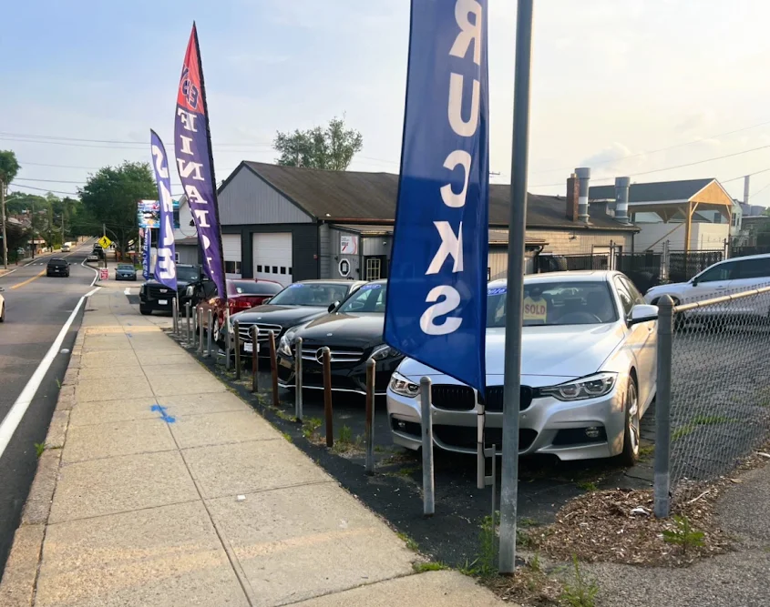 Limas Auto Sales Inc, buy here pay here car dealer in West Warwick, RI