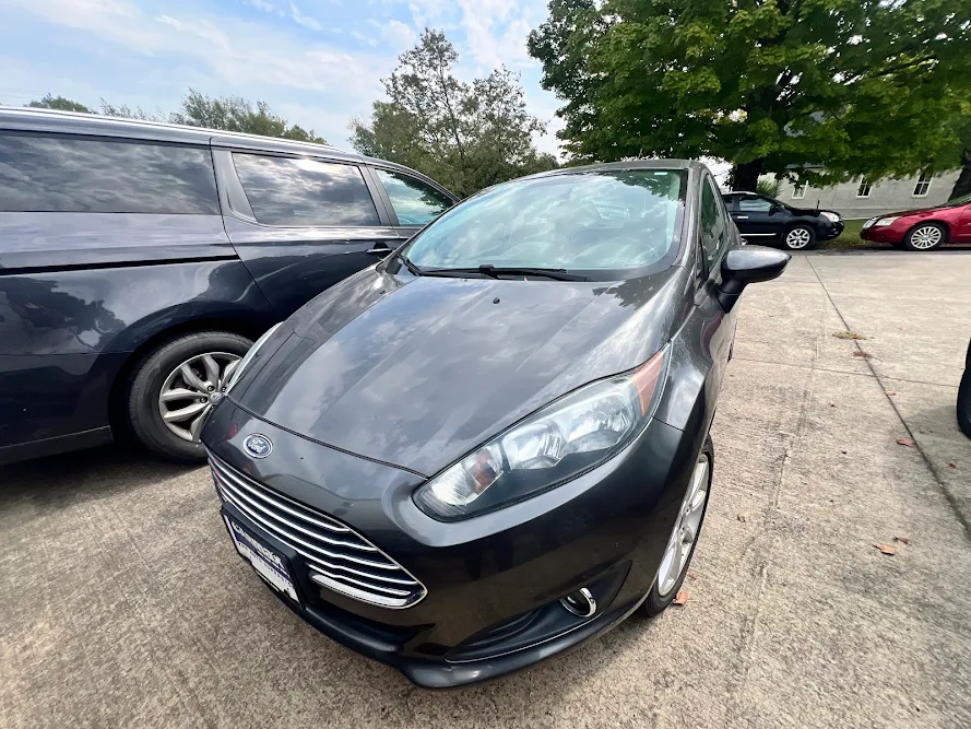 Top Car Inc, buy here pay here car dealer in Clarksville, TN