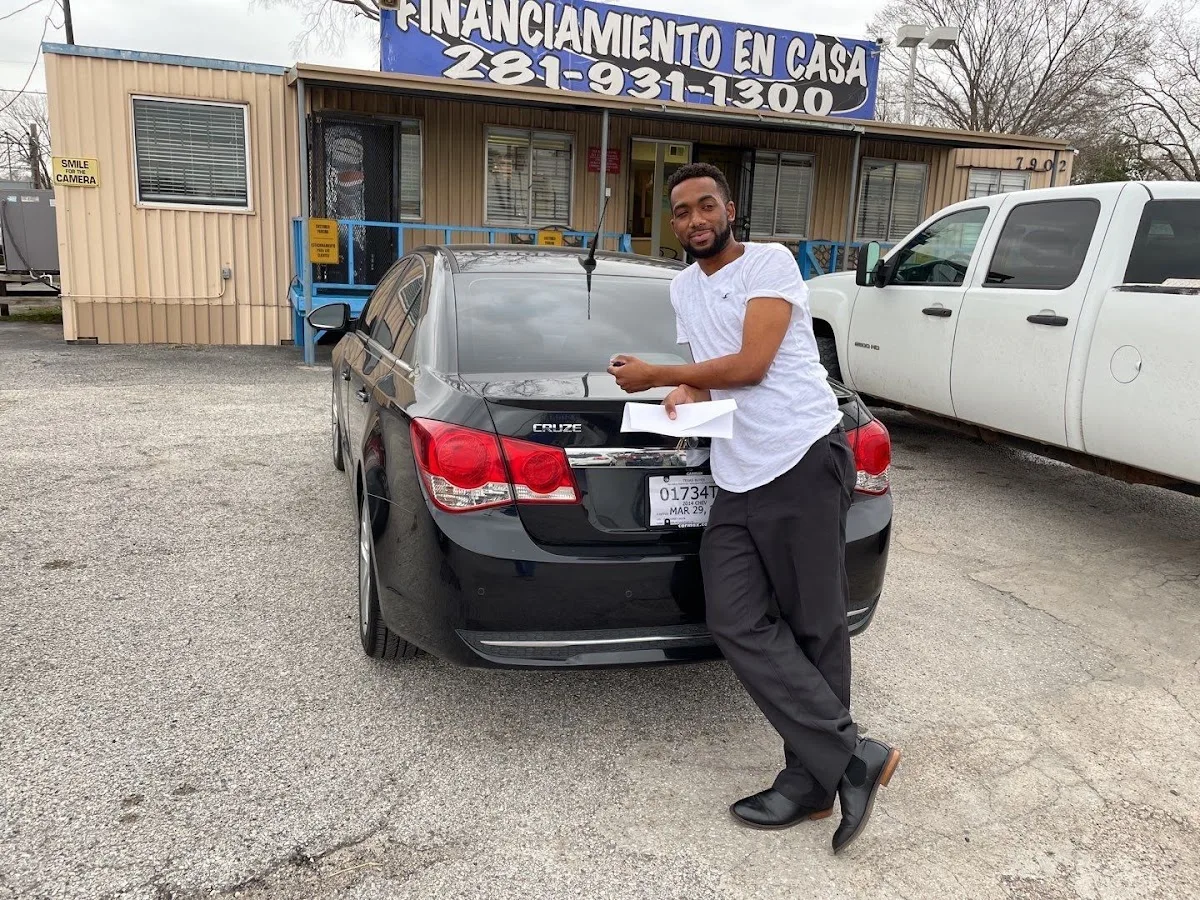 Dixon Motors, buy here pay here car dealer in Houston, TX