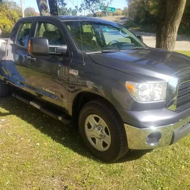 Moore Quality Cars, buy here pay here car dealer in Saint Albans City, VT