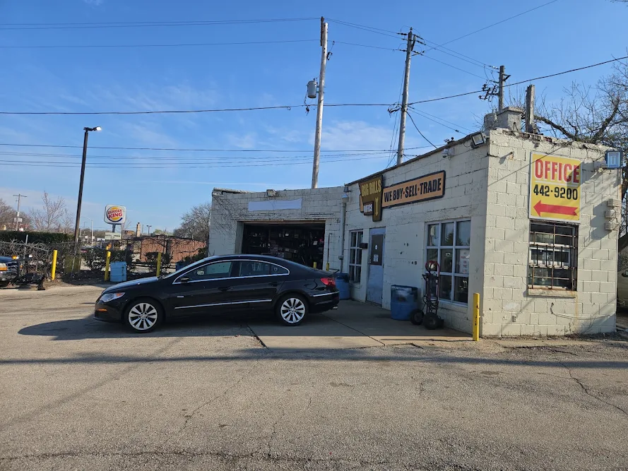 Big Bill's, buy here pay here car dealer in Milwaukee, WI