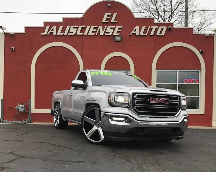 El Jalisciense Auto Sales Inc, buy here pay here car dealer in Milwaukee, WI