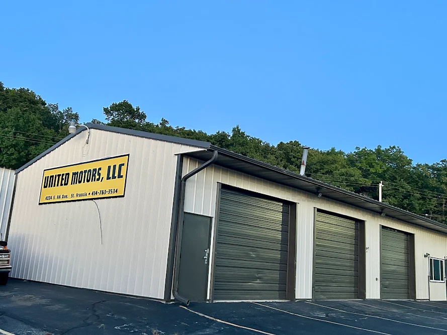 United Motors LLC, buy here pay here car dealer in Saint Francis, WI