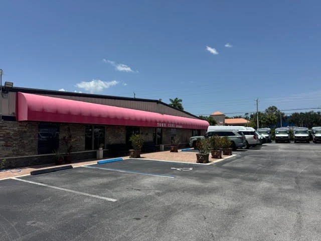 Town Cars Auto Sales in West Palm Beach