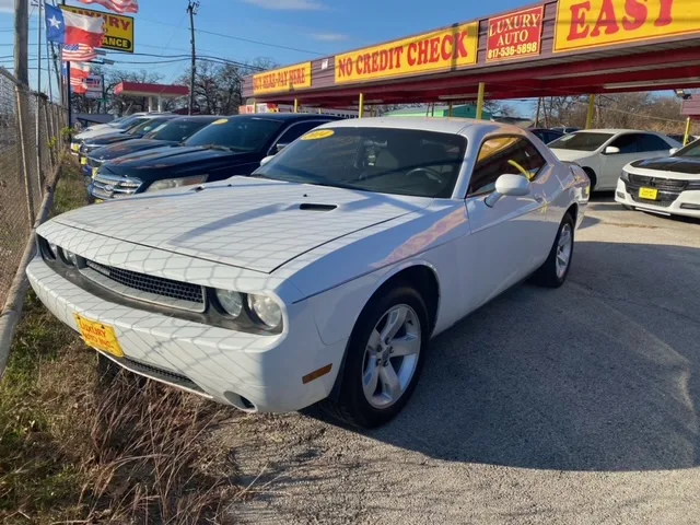 Luxury Auto Inc. in Forest Hill