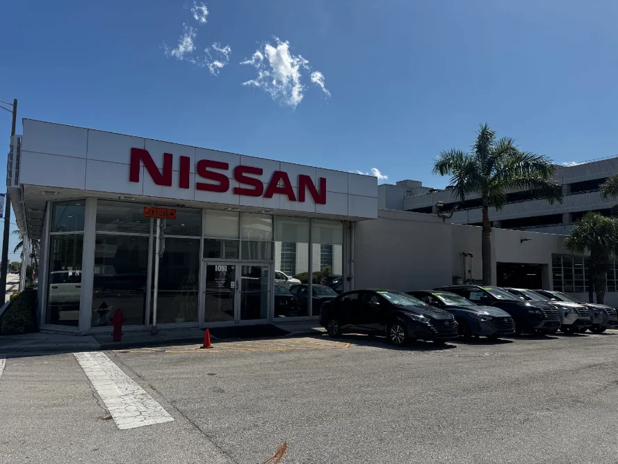 Lorenzo Nissan Ft. Lauderdale in Fort Lauderdale