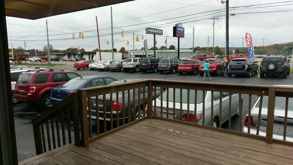 Instant Auto Sales in Chillicothe