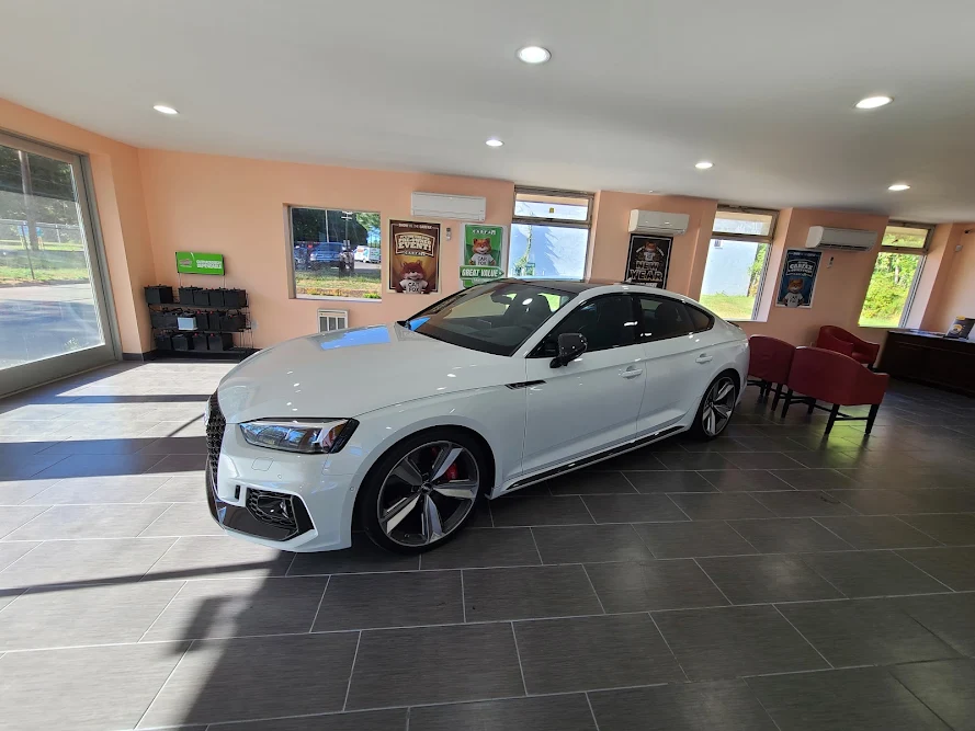 Bloomfield Motors in Bloomfield
