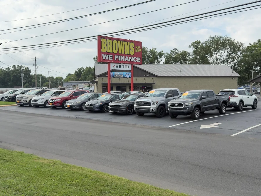 Browns Kar Mart in Albertville