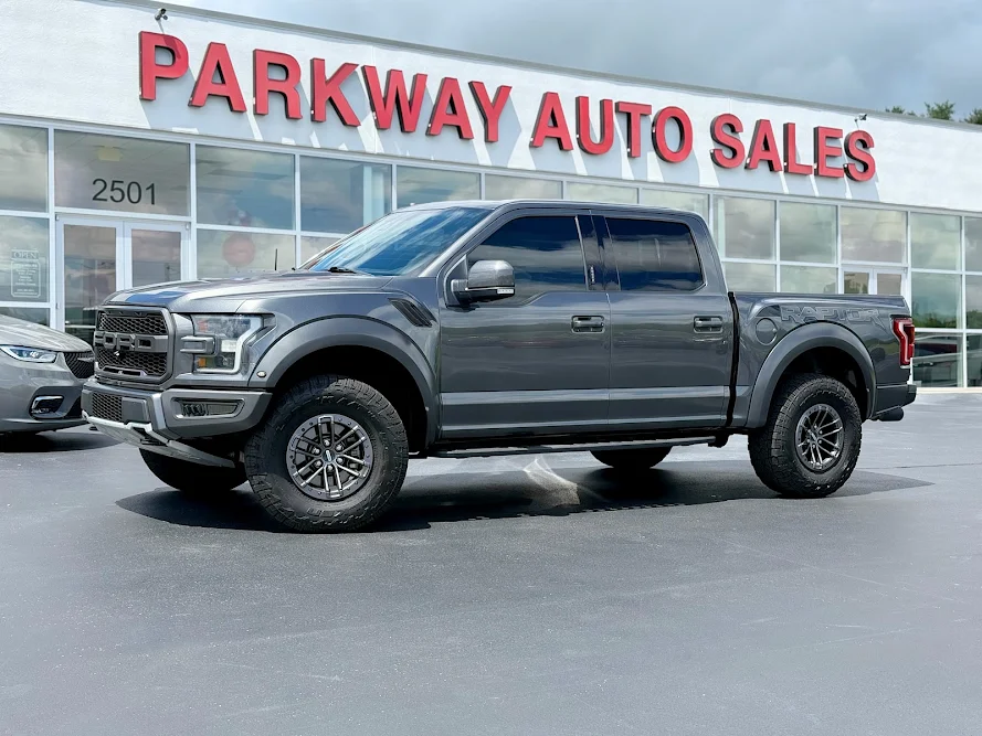 Parkway Auto Sales Inc in Morristown