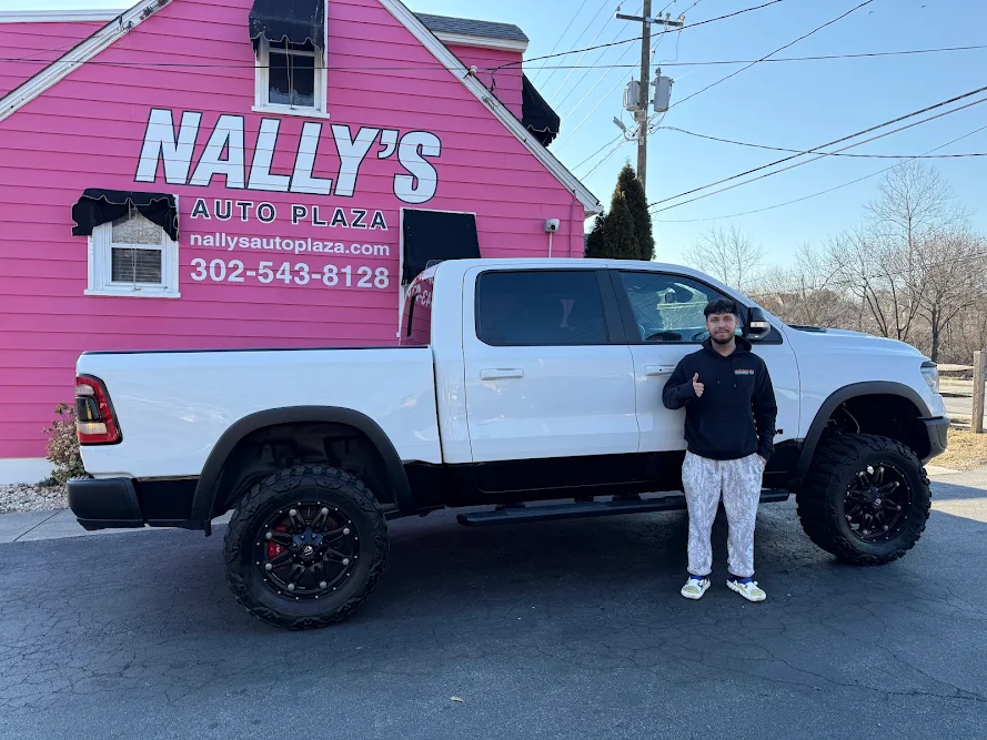 Nallys Auto Plaza