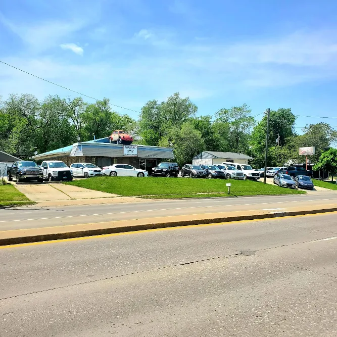 Calidelfy Auto, LLC. in Des Moines