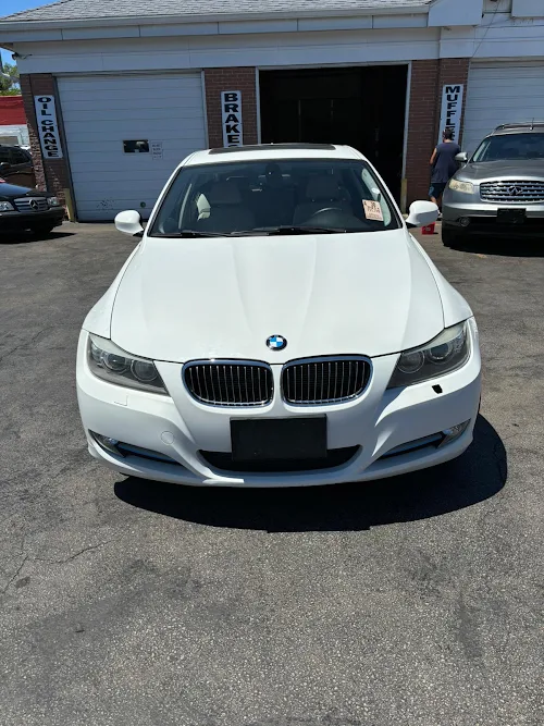 9 One One Auto Sales
